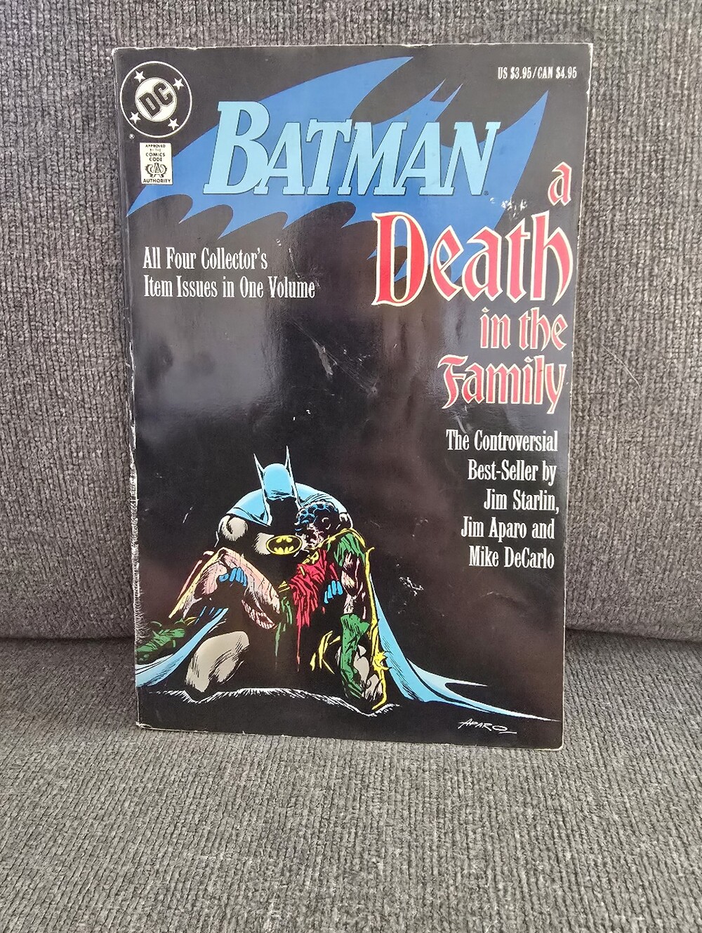 DC Batman 'A Death in the Family' Comic – Black & Blue Cover
